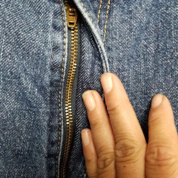 Levis Jeans Mens 40 Blue High Rise Relaxed Fit Tapered Leg Denim Shorts - Picture 3 of 15